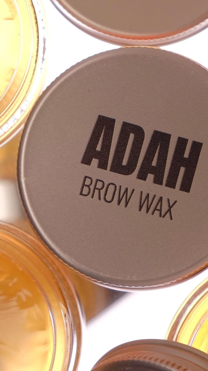 הלהיט החדש של החורף כבר כאן!!!
ווקס לעיצוב הגבה Brow wax
ווקס שקוף עמיד במיוחד לעיצוב גבה במראה הרצוי.
עכשיו במחיר השקה 87₪
*אינו משאיר שאריות צבע ונספג בקלות
*מוצר טבעוני ירוק.
*מכיל קראטין, גליצרין וחומרים המועילים לצמיחת שיער הגבות וחיזוק סיב השערה.
*נוח למריחה ובעל ניחוח עדין
#adahlazorganproducts
ניתן למצוא בקטגוריית פרימיום ואיפור באתר