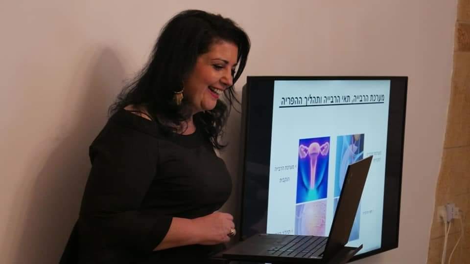 יששש,
עשיתי את זה!
מתרגשת ביותר וגאה בעצמי שצלחתי את מגבלות הטכנולוגיה